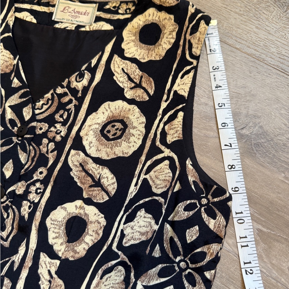 Vintage L' Amadei button-front vest top~Size M - Picture 10 of 10